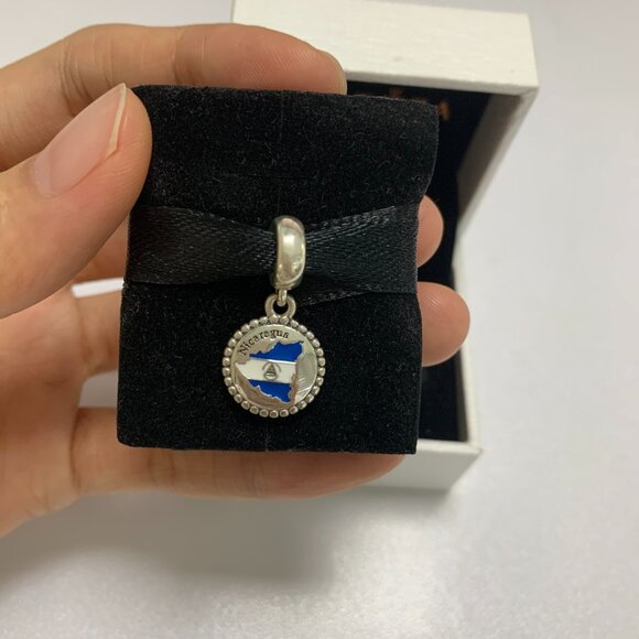 Pandora Nicaragua Flag Exclusive Charm Pendant - Picture 1 of 4